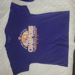 🌟FREE SHIPPING🌟- 🏈🏉1981 Clemson Univesity  Orangebowl Champions T-Shirt